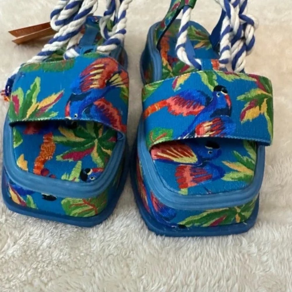 FARM Rio Blue Macaw Platform Sandal - Picture 8 of 9